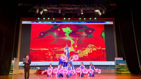 TRƯỜNG THPT ĐOÀN THỊ ĐIỂM KỶ NIỆM 94 NĂM THÀNH LẬP ĐOÀN TNCS HỒ CHÍ MINH